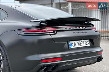 Фастбэк Porsche Panamera 2017 в 