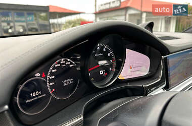Фастбэк Porsche Panamera 2017 в 