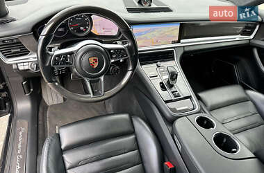 Фастбэк Porsche Panamera 2017 в 
