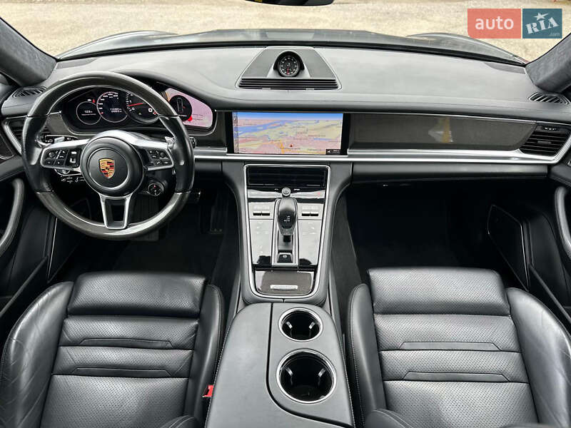Фастбек Porsche Panamera 2017 в Києві фото 40 Фастбек Porsche Panamera 2017 в Києві