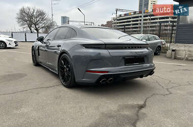 Фастбек Porsche Panamera 2024 в 