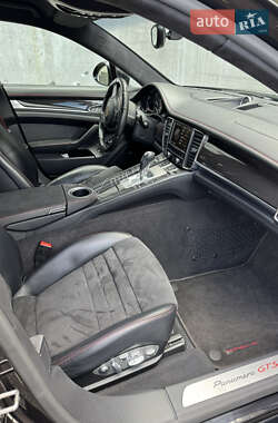 Фастбек Porsche Panamera 2013 в 