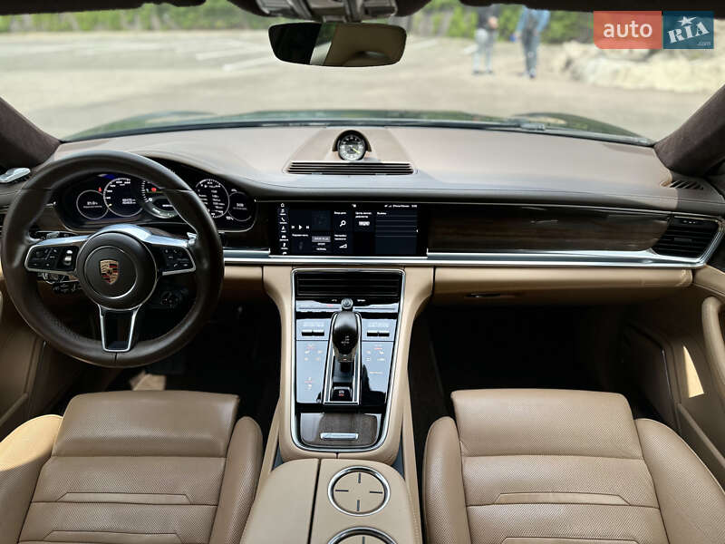 Универсал Porsche Panamera 2017 в Днепре