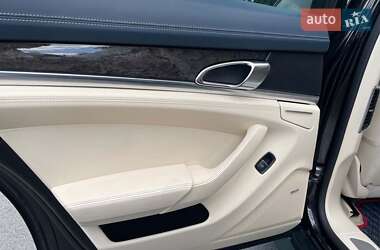 Фастбэк Porsche Panamera 2010 в 