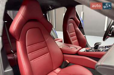 Фастбэк Porsche Panamera 2018 в 