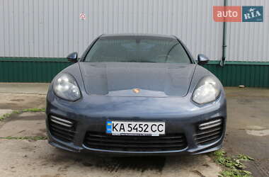 Фастбэк Porsche Panamera 2013 в Киеве