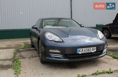 Фастбэк Porsche Panamera 2010 в 