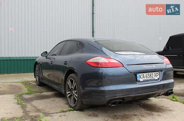 Фастбэк Porsche Panamera 2010 в 