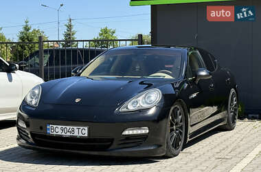 Фастбэк Porsche Panamera 2011 в 