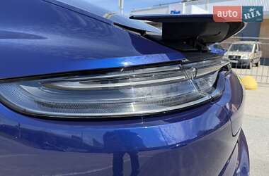 Фастбек Porsche Panamera 2023 в 