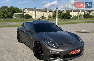 Фастбек Porsche Panamera 2016 в 