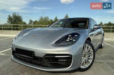 Фастбек Porsche Panamera 2021 в 
