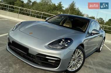 Фастбек Porsche Panamera 2021 в 