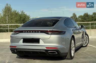 Фастбек Porsche Panamera 2021 в 