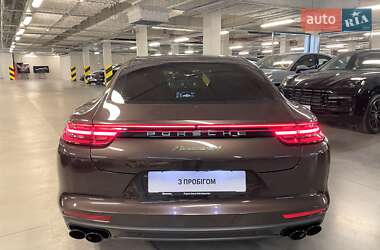 Фастбек Porsche Panamera 2018 в 