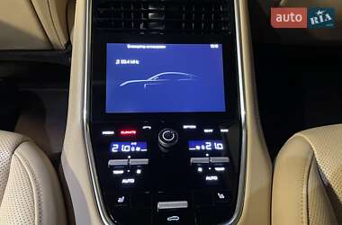 Фастбек Porsche Panamera 2018 в 