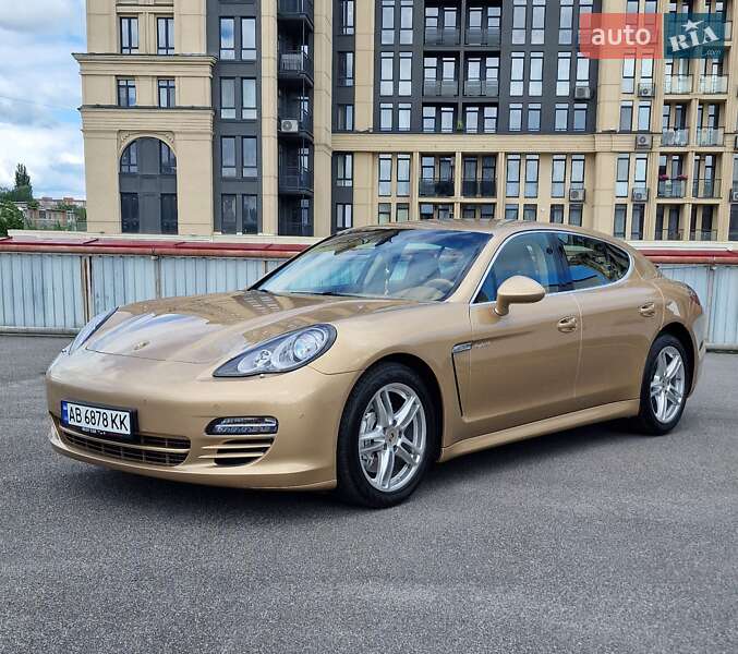 Фастбэк Porsche Panamera 2011 в Виннице