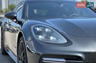 Фастбэк Porsche Panamera 2017 в 