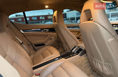 Фастбэк Porsche Panamera 2014 в 