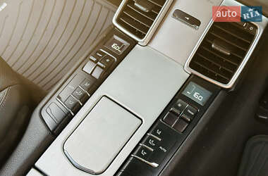 Фастбэк Porsche Panamera 2010 в 