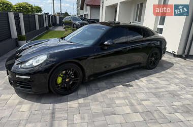 Фастбэк Porsche Panamera 2014 в 
