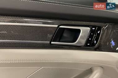 Универсал Porsche Panamera 2018 в 