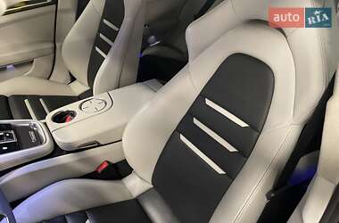 Универсал Porsche Panamera 2018 в 
