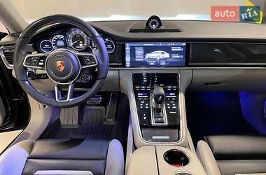 Универсал Porsche Panamera 2018 в 