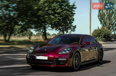 Универсал Porsche Panamera 2018 в 