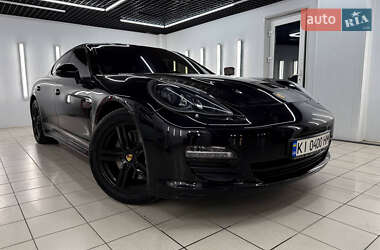 Фастбэк Porsche Panamera 2011 в Киеве