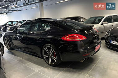Фастбэк Porsche Panamera 2016 в 