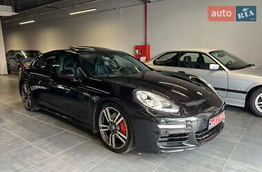 Фастбэк Porsche Panamera 2016 в 
