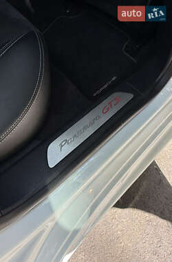 Фастбэк Porsche Panamera 2012 в 