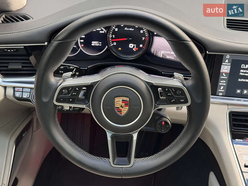 Фастбэк Porsche Panamera 2016 в Киеве