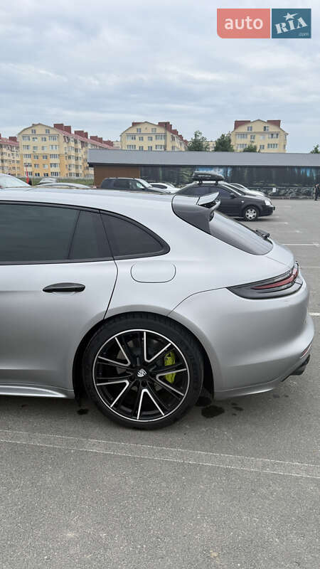 Универсал Porsche Panamera 2018 в Киеве