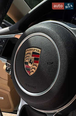 Фастбэк Porsche Panamera 2017 в 
