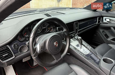 Фастбэк Porsche Panamera 2011 в 