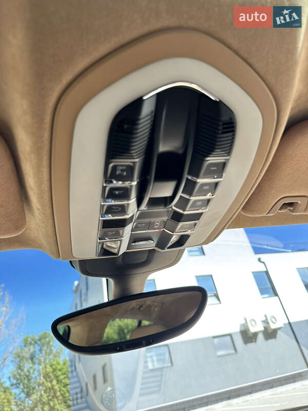 Фастбек Porsche Panamera 2010 в Хмельницькому