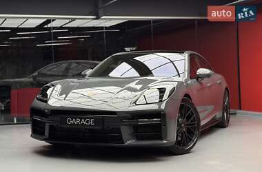 Фастбэк Porsche Panamera 2025 в 