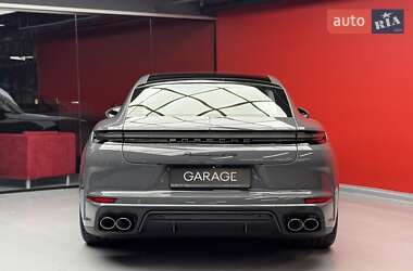 Фастбэк Porsche Panamera 2025 в 