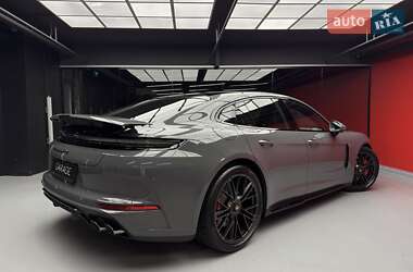 Фастбэк Porsche Panamera 2025 в 