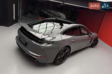 Фастбэк Porsche Panamera 2025 в 
