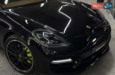 Фастбэк Porsche Panamera 2021 в 