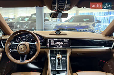 Фастбэк Porsche Panamera 2021 в 
