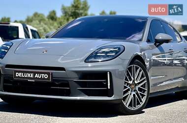 Фастбэк Porsche Panamera 2024 в 