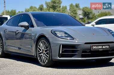 Фастбэк Porsche Panamera 2024 в 