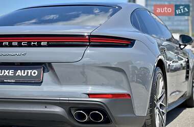 Фастбэк Porsche Panamera 2024 в 