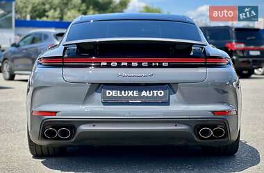 Фастбэк Porsche Panamera 2024 в 