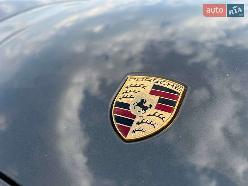 Фастбэк Porsche Panamera 2013 в Киеве фото 16 Фастбэк Porsche Panamera 2013 в Киеве