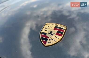 Фастбэк Porsche Panamera 2013 в 